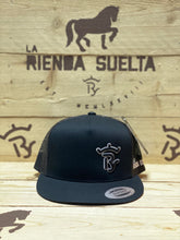 Cargar imagen en el visor de la galería, Official RS Logo Snapback Cap
