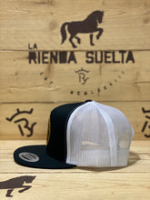 Cargar imagen en el visor de la galería, Official La Rienda Suelta Gold Round Patch Snapback Cap
