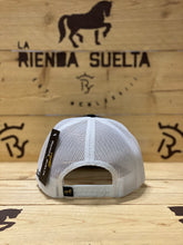 Cargar imagen en el visor de la galería, Official Caballo Bailador Snapback Cap
